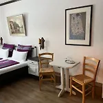 Restaurant- Hotel- Biergarten Haduloha 3* אוטרנדורף